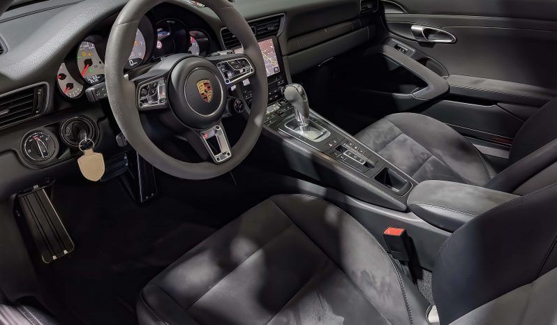 Porsche 911 Carrera GTS cabrio lleno